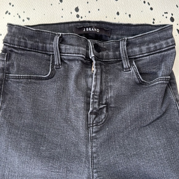 J Brand Maria skinny jean in color Vanity - Picture 3 of 5